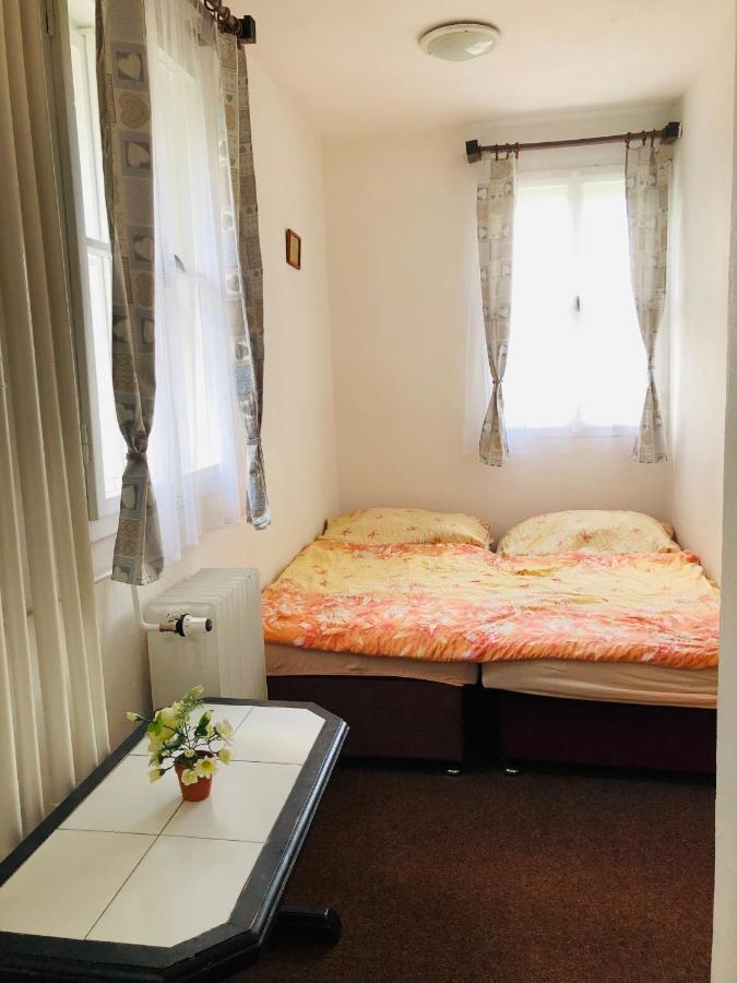 Penzion Horska Chata Svetla Tanvald Buitenkant foto