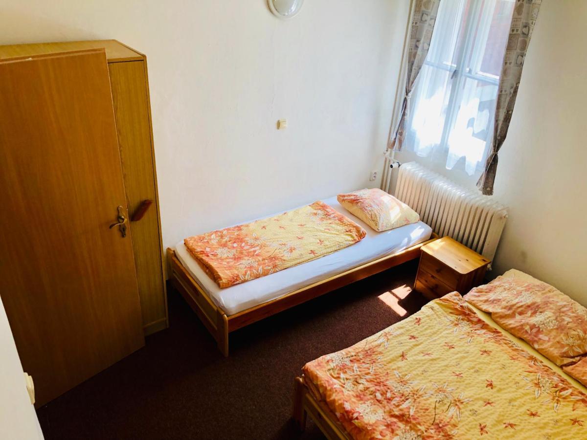 Penzion Horska Chata Svetla Tanvald Buitenkant foto