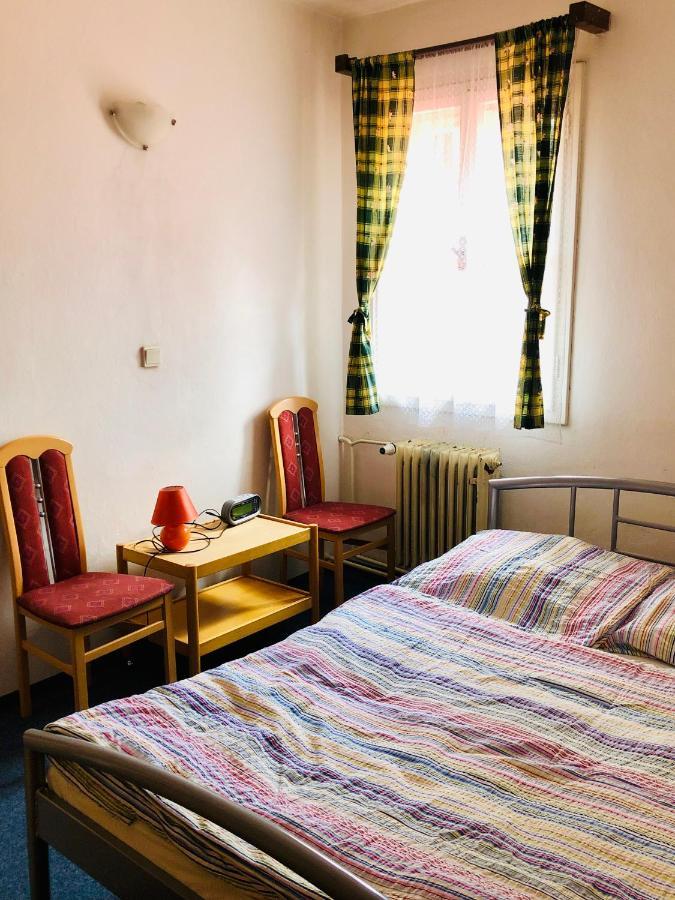 Penzion Horska Chata Svetla Tanvald Buitenkant foto