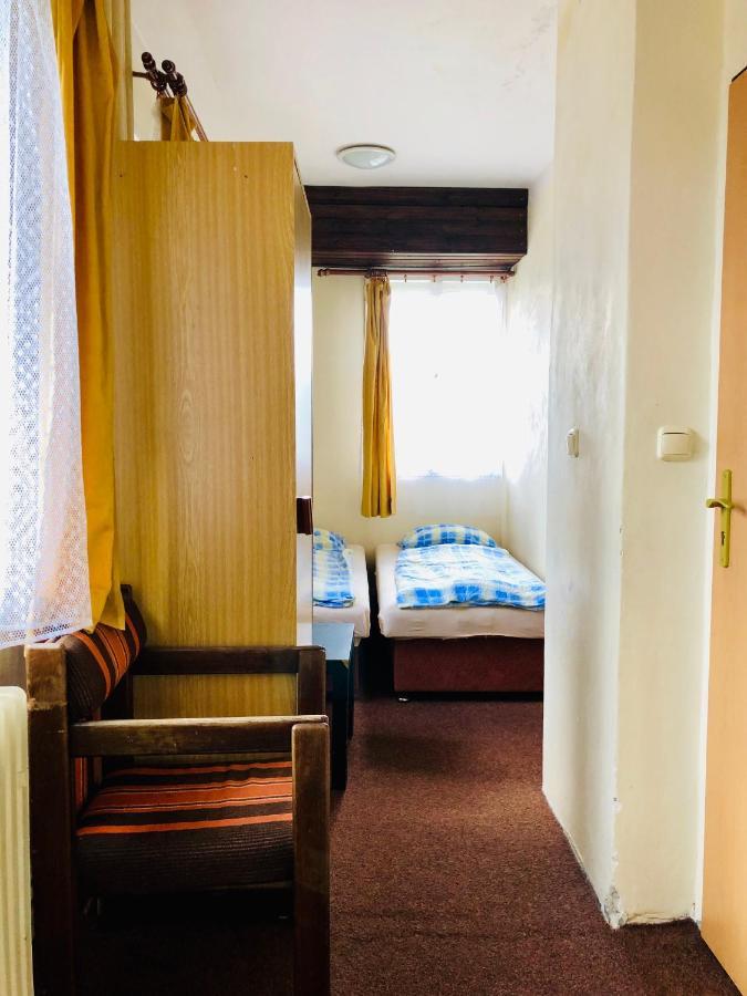 Penzion Horska Chata Svetla Tanvald Buitenkant foto