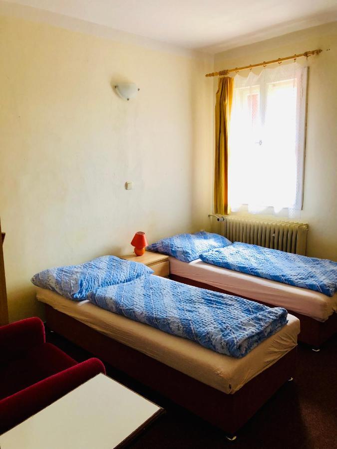Penzion Horska Chata Svetla Tanvald Buitenkant foto