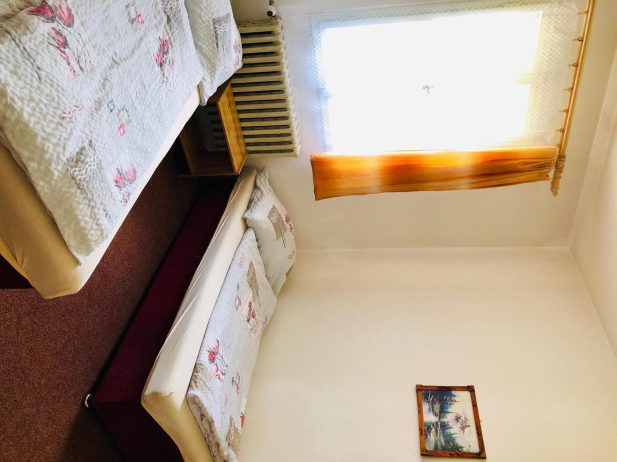 Penzion Horska Chata Svetla Tanvald Buitenkant foto